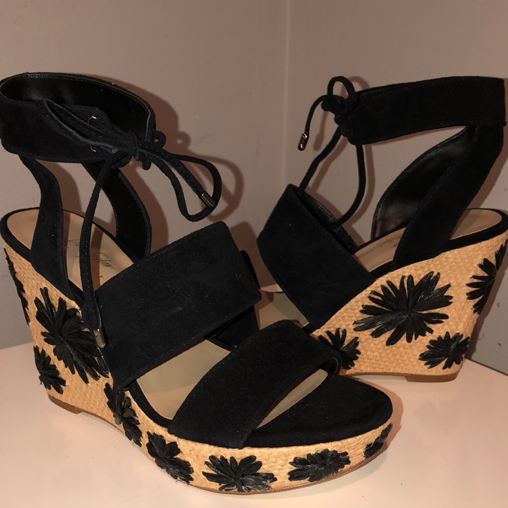 Black and Tan Flower Sandal Wedges NEVER WORN